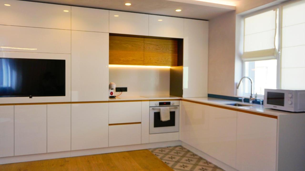 Апартамент Жасмин С Частен Гараж - Jasmin Apartment With Private Garage Varna Ngoại thất bức ảnh